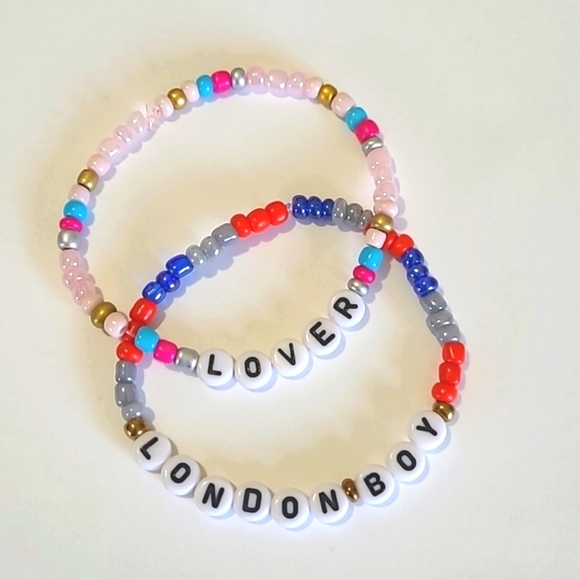 TAYLOR SWIFT BRACELETS- Handmade - Picture 1 of 5